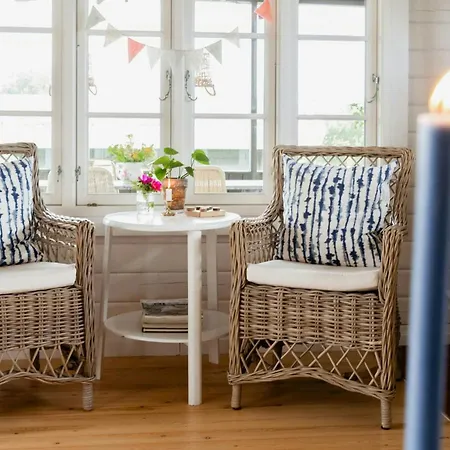 Ferienhaus Charming Summer House With Wilderness Near Fur