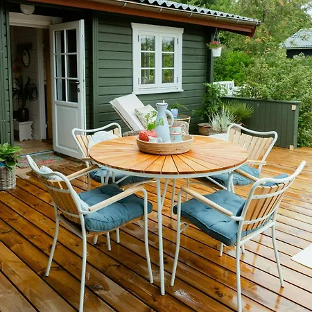Charming Summer House With Wilderness Near Fur Roslev