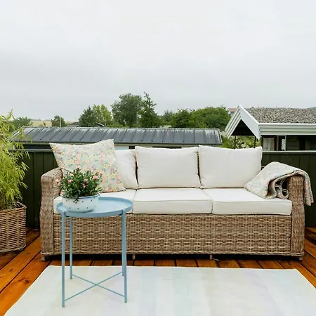 Charming Summer House With Wilderness Near Fur Ferienhaus